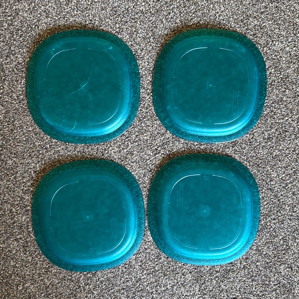 Tupperware Reheatable Plates - 9½" - Picture 2 of 4